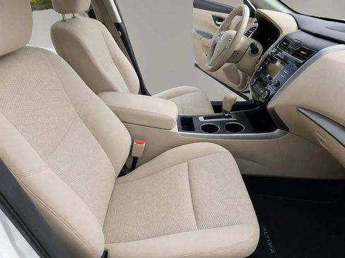 Used 2015 Nissan Altima 2.5 S w/ Power Driver Seat Package FWD image 19