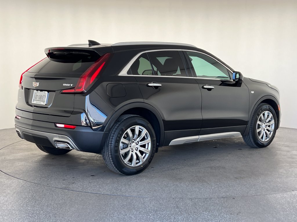 Used 2019 Cadillac XT4 Premium Luxury AWD/4WD image 3