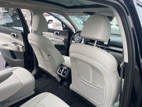 Certified 2025 Kia Sorento X-Line EX image 16