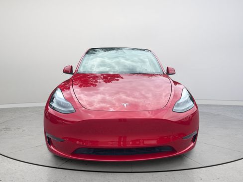 Used 2023 Tesla Model Y Long Range AWD/4WD image 3