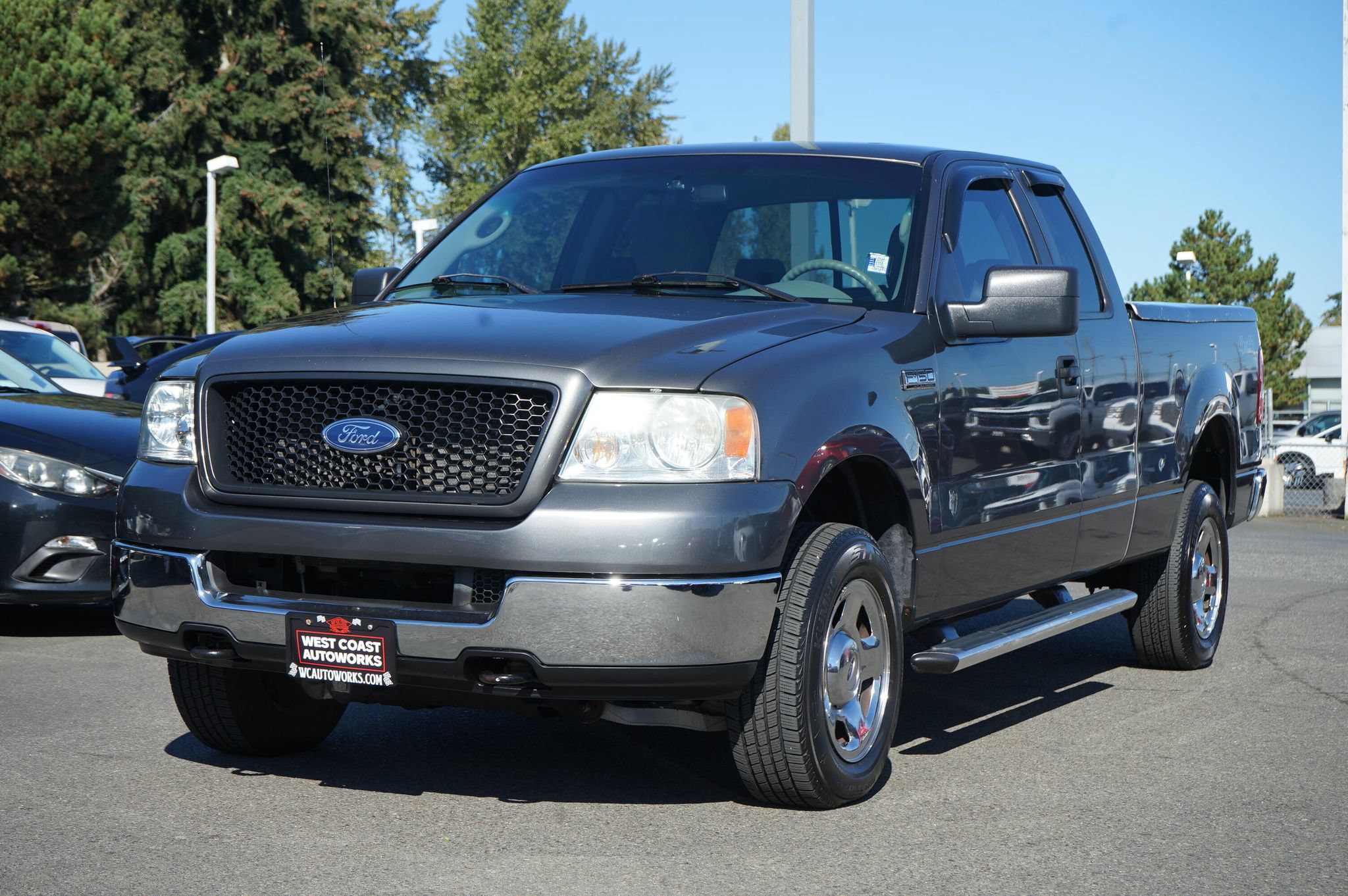 Used 2005 Ford F150 XLT AWD/4WD image 1