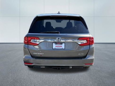 Used 2018 Honda Odyssey Elite image 7