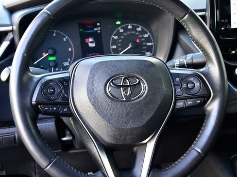 Used 2023 Toyota Corolla SE FWD image 16