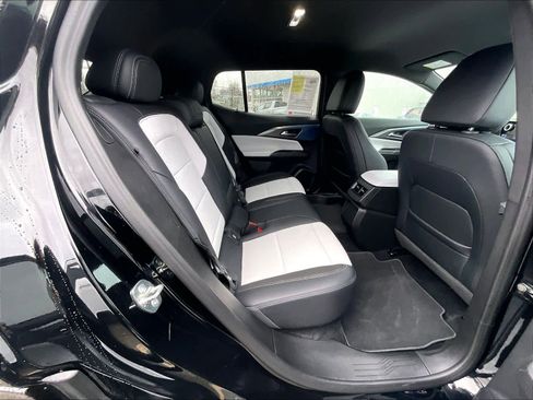 Used 2025 Chevrolet Equinox EV LT image 16