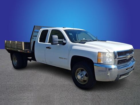 Used 2008 Chevrolet Silverado 3500 W/T AWD/4WD image 3