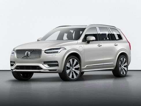 Certified 2022 Volvo XC90 T6 Momentum w/ Climate Package AWD/4WD image 1
