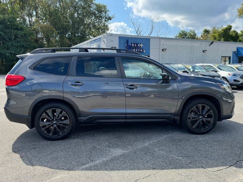 Used 2022 Subaru Ascent Onyx Edition image 2