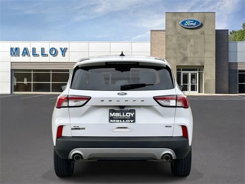 Used 2022 Ford Escape SE w/ Convenience Package image 3