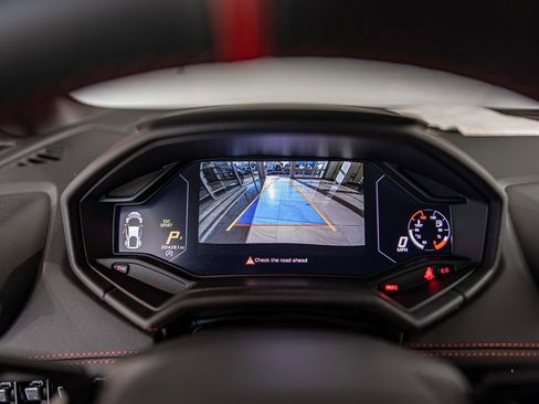 Used 2023 Lamborghini Huracan Sterrato image 23