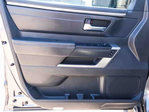 Used 2025 Toyota Sequoia Platinum AWD/4WD image 24