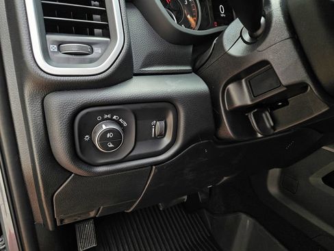 New 2026 RAM 1500 2WD Crew Cab image 14