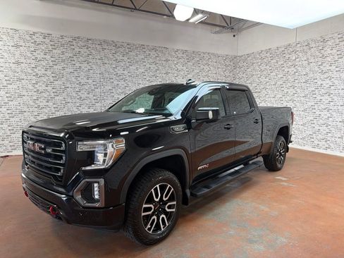 Used 2019 GMC Sierra 1500 AT4 w/ AT4 Premium Package AWD/4WD image 3