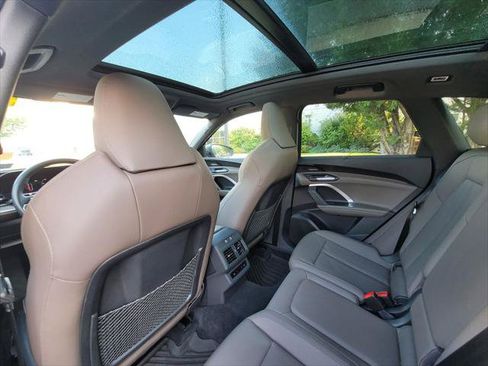 Certified 2025 Audi Q5 Prestige AWD/4WD image 19