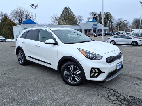 Used 2022 Kia Niro EX Premium image 2
