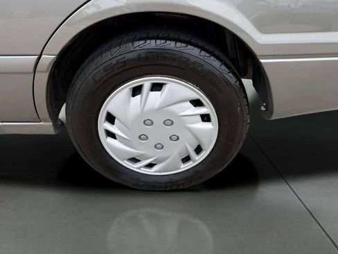 Used 2001 Toyota Camry LE FWD image 20