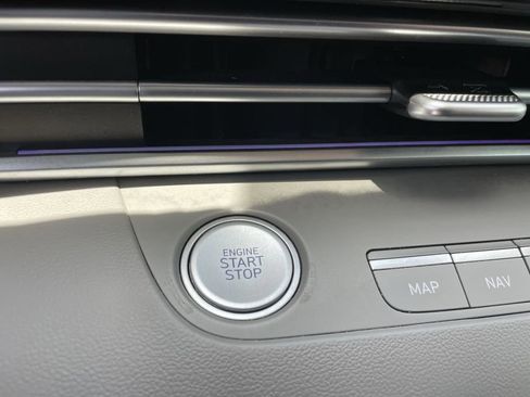 Certified 2024 Hyundai Elantra SEL FWD image 32