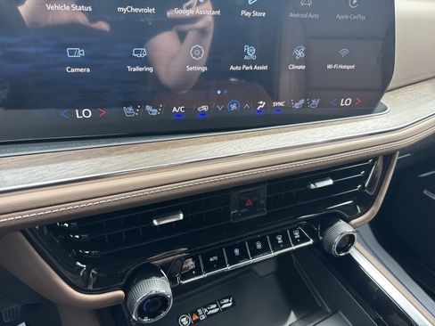 New 2026 Chevrolet Suburban High Country AWD/4WD image 21