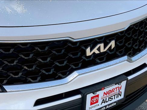 Used 2023 Kia Sorento LX AWD/4WD image 29