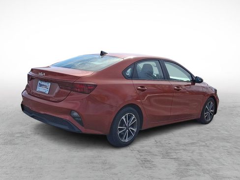 Used 2023 Kia Forte LXS w/ LXS Technology Package image 5