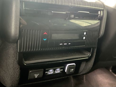 Used 2022 Jeep Wagoneer Series II image 26