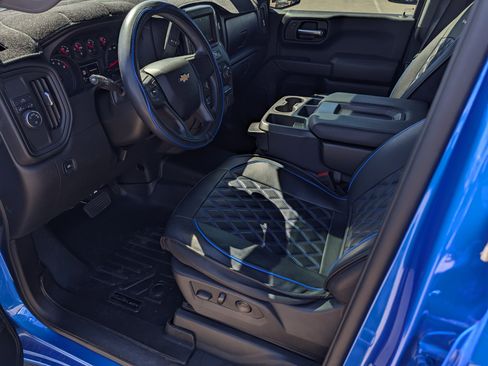 Used 2025 Chevrolet Silverado 1500 Custom image 11