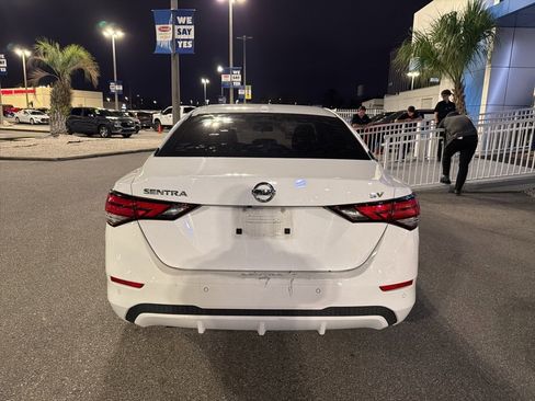 Used 2020 Nissan Sentra SV image 4