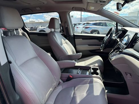 Used 2018 Honda Odyssey Elite image 14
