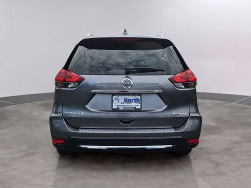 Used 2018 Nissan Rogue SV AWD/4WD image 5