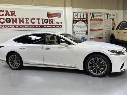Used 2019 Lexus LS 500 F Sport image 9