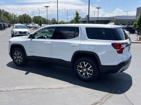 Used 2023 GMC Acadia SLE AWD/4WD image 11
