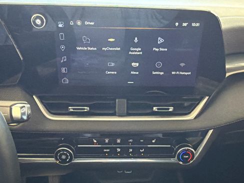 Used 2025 Chevrolet Equinox LT image 40