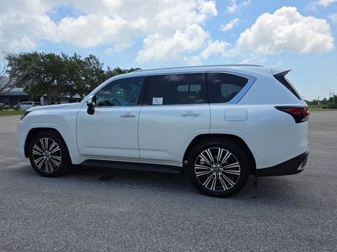 New 2026 Lexus LX 600 4WD w/ Luxury Package image 5