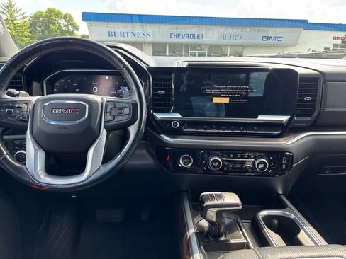 Certified 2022 GMC Sierra 1500 SLT AWD/4WD image 5