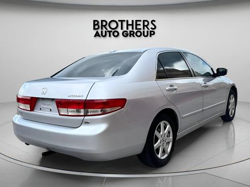 Used 2004 Honda Accord EX image 12