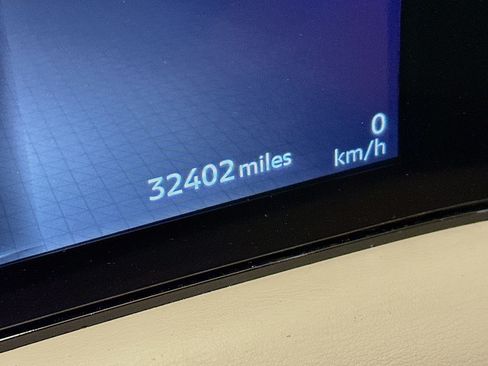 Used 2023 Nissan Ariya FWD image 19