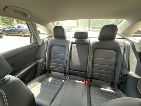 Used 2023 Volkswagen Jetta SE FWD image 26
