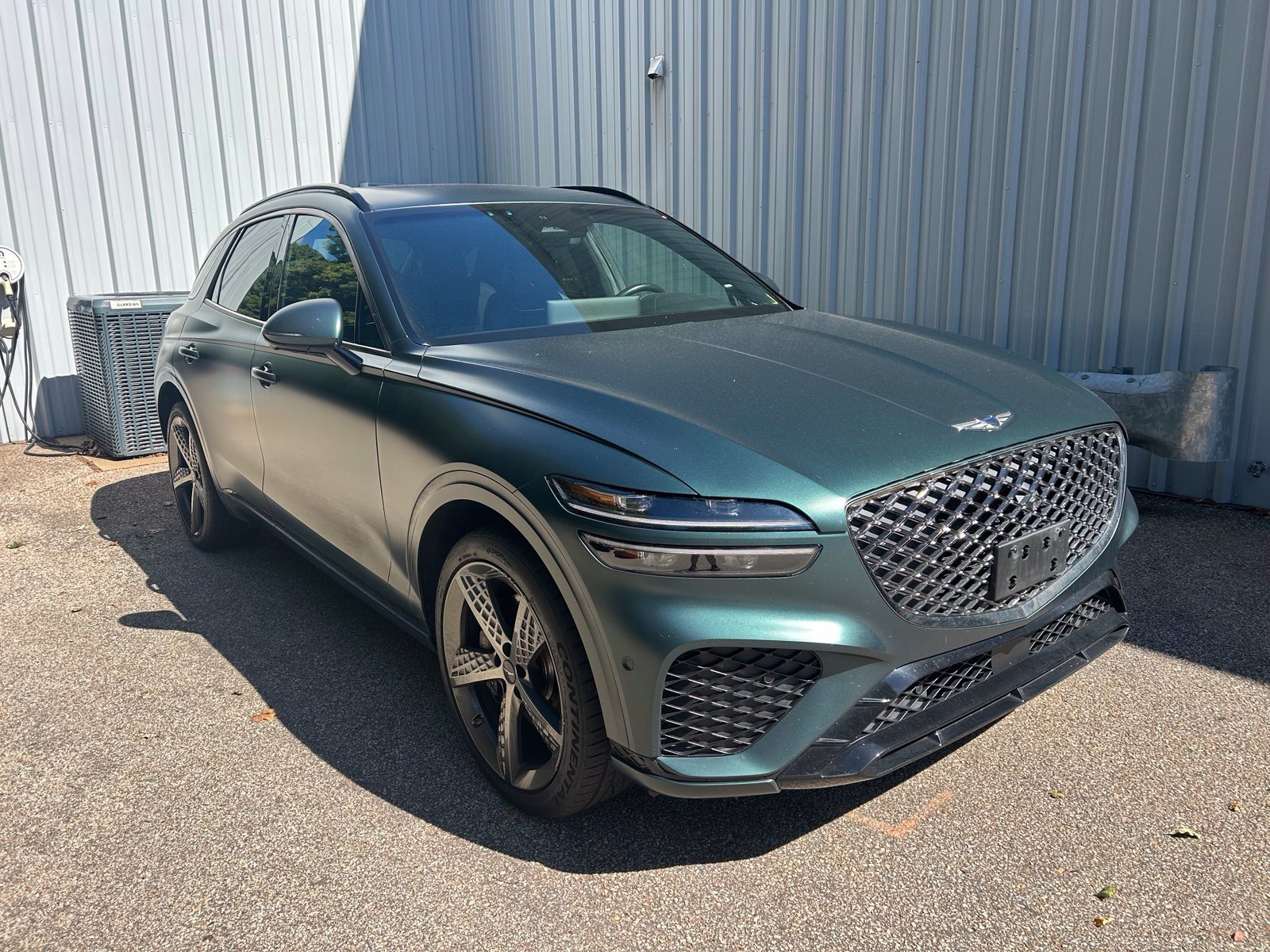 Used 2024 Genesis GV70 2.5T w/ Sport Prestige Package AWD/4WD image 3