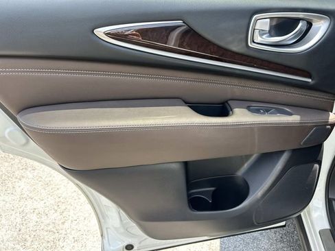 Used 2019 INFINITI QX60 Luxe w/ Sensory Package AWD/4WD image 23