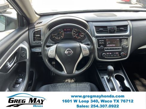 Used 2017 Nissan Altima 2.5 SV FWD image 18