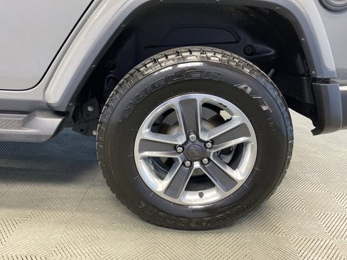 Certified 2021 Jeep Wrangler Unlimited Sahara image 31