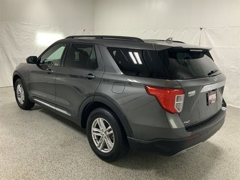 Used 2020 Ford Explorer XLT w/ Equipment Group 202A AWD/4WD image 5