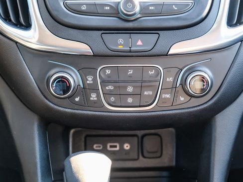 Used 2024 Chevrolet Equinox LT AWD/4WD image 15