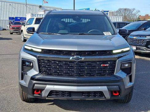 New 2026 Chevrolet Traverse Z71 w/ Enhanced Driving Package AWD/4WD image 2