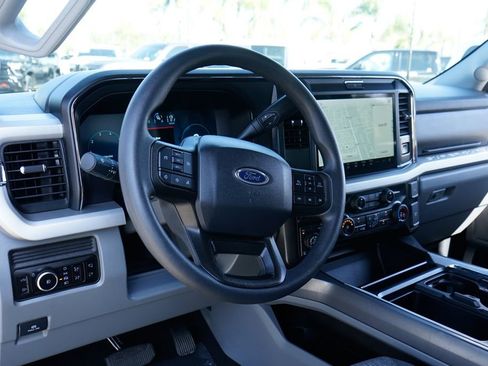 Used 2025 Ford F250 XLT w/ Black Appearance Package AWD/4WD image 18