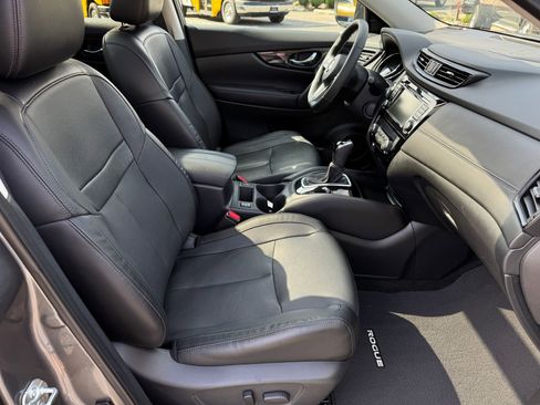 Used 2018 Nissan Rogue SL AWD/4WD image 20