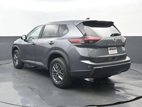 Used 2026 Nissan Rogue S FWD image 3