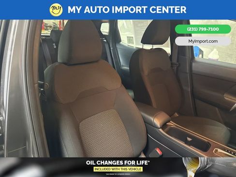 Used 2025 Nissan Kicks S w/ Charging Package image 26