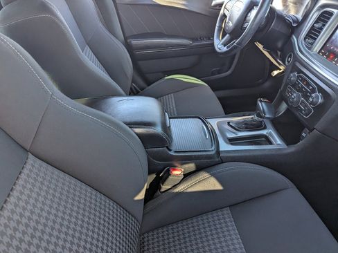 Used 2019 Dodge Charger GT w/ Blacktop Package image 11