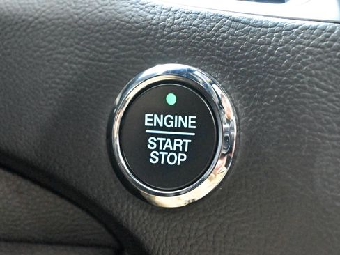 Used 2022 Ford Edge ST w/ Equipment Group 401A AWD/4WD image 10