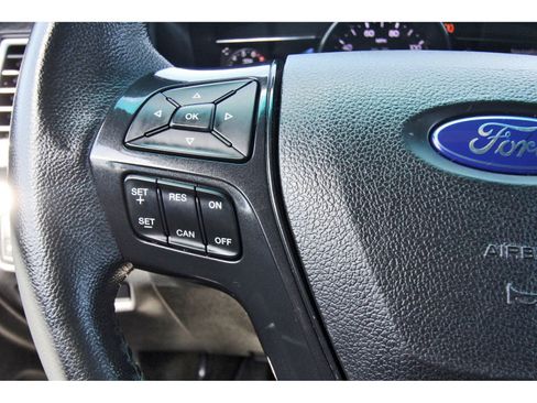 Used 2017 Ford Explorer XLT w/ Equipment Group 202A image 19